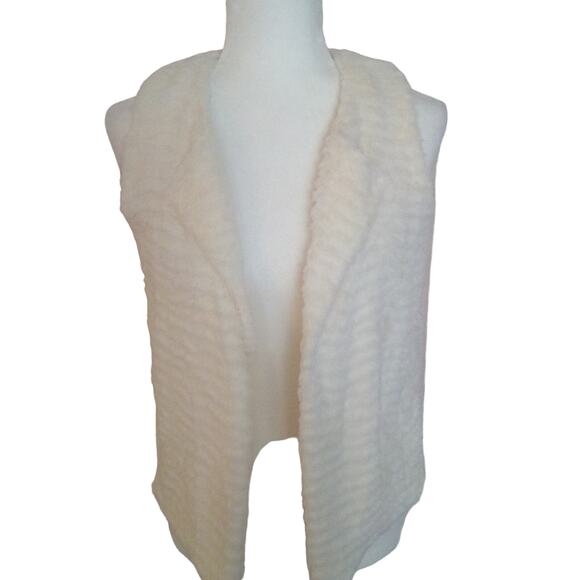 Faded Glory Faux Fur Vest - Picture 1 of 6